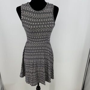 Vans Black White Geometric Print Sleeveless Back Zip A Line Skater Dress Small